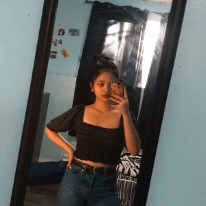 Meet your Posher, Almae